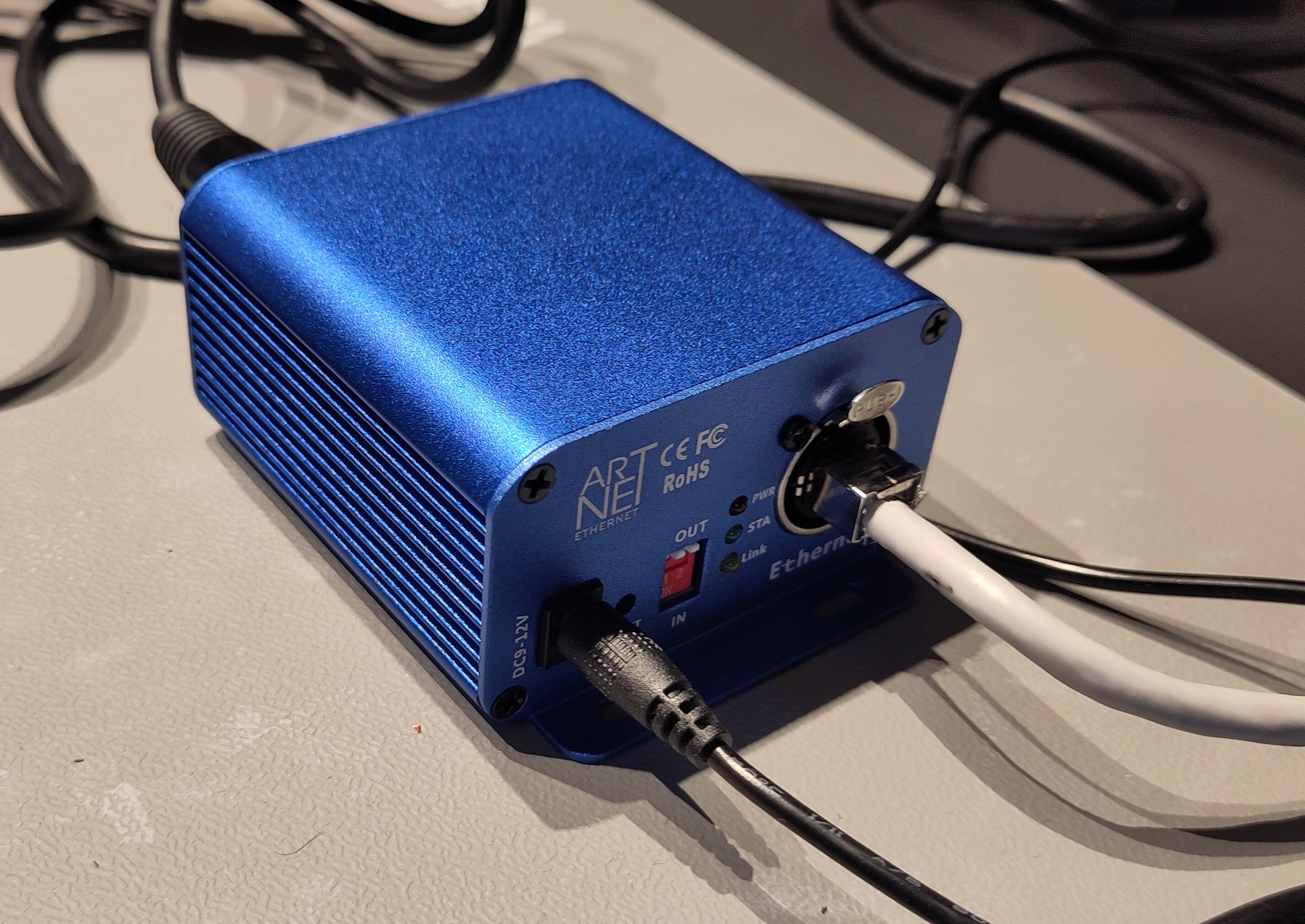 IP-to-DMX interface in the test setup