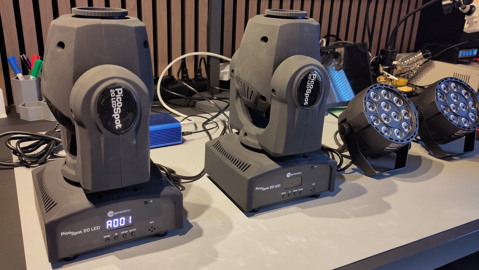 Full test setup with two moving heads, and two RGB LEDs